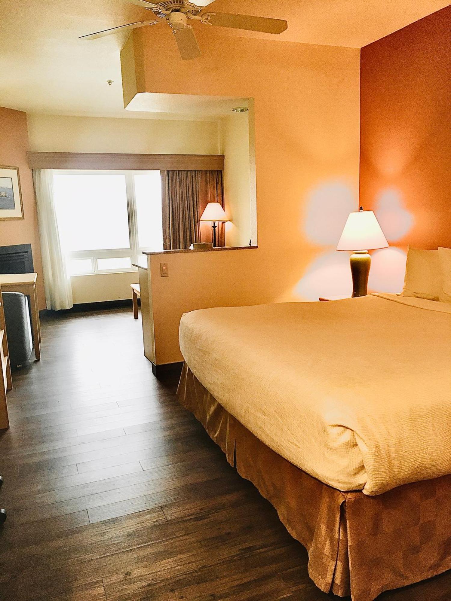 Lighthouse Suites Inn Ocean Shores Ngoại thất bức ảnh