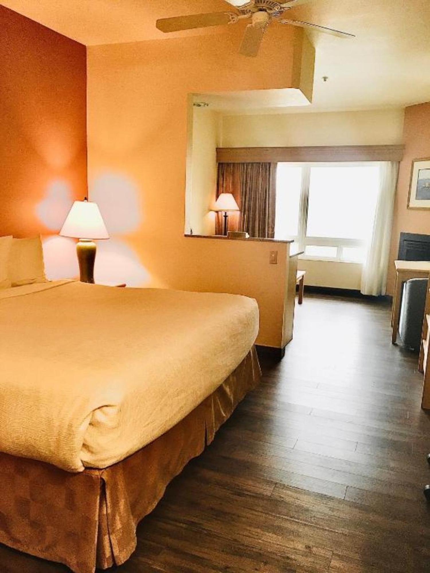Lighthouse Suites Inn Ocean Shores Ngoại thất bức ảnh